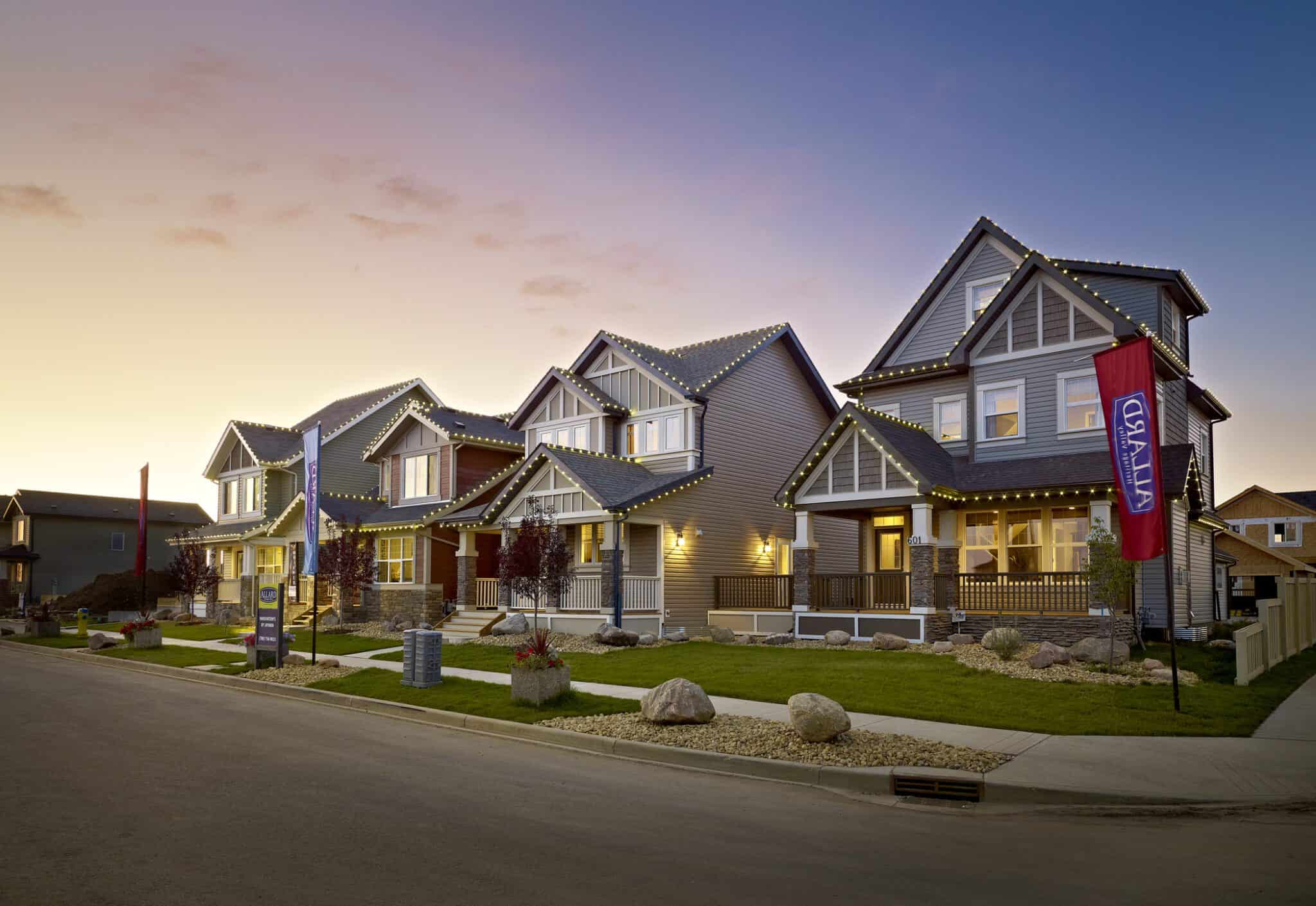 Christmas Light Installation in Calgary, Edmonton and Airdrie