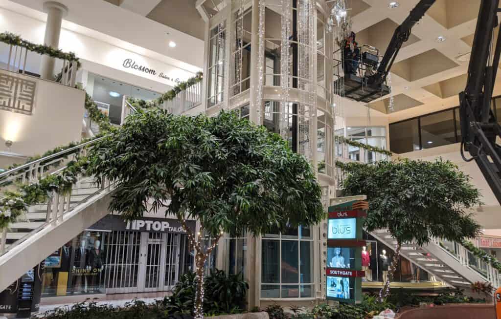 Christmas Light Installation in Calgary, Edmonton and Airdrie