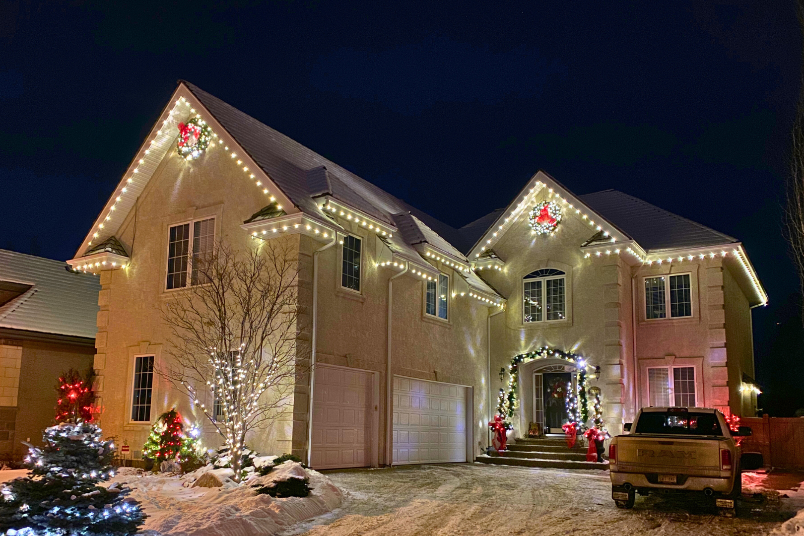 Permanent Holiday Lighting